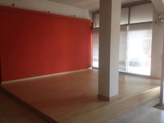 Rent Business premise in Berga. Local comercial en alquiler