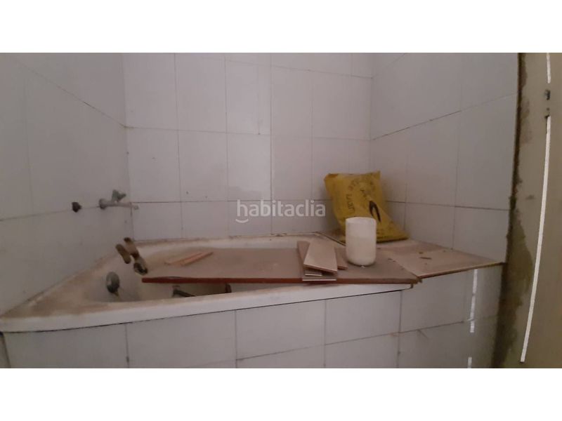 Foto f21b3084-e3e5-4ce6-af95-cf6ce0c97f91. Flat with heating in Cercs