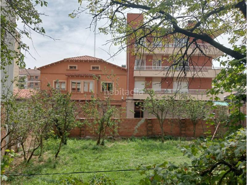 Foto e367532e-e879-4416-9d76-412d0cd2cd41. Casa  en venta en Berga
