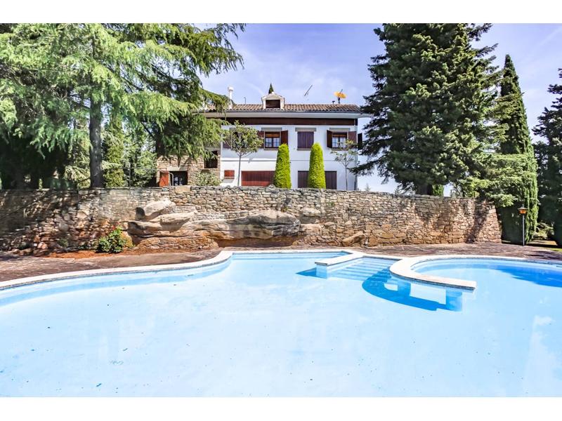 Foto 6a4a0349-c17d-480e-822c-03503f4effbc. Casa  en venta en solsona en Riner