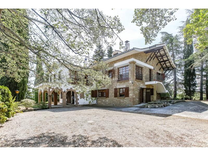 Foto ee1e042e-a3e0-4590-8d25-27f893454555. Casa  en venta en solsona en Riner