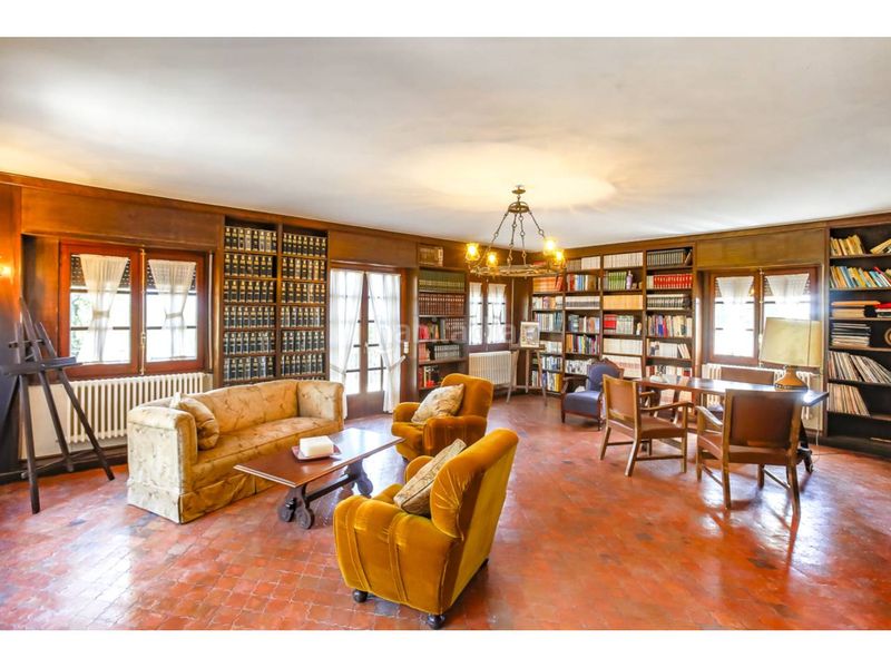 Foto 48f14d70-b25a-4971-ae3e-fb8a54c2bc08. Casa  senyorial a en Riner