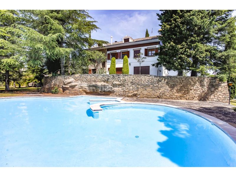 Foto ceca40a9-fbe3-4925-bc0d-ed6a087b6345. Casa  senyorial a en Riner