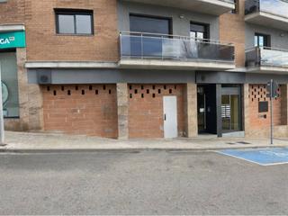 Rent Business premise  Sardana. Local en venta en berga