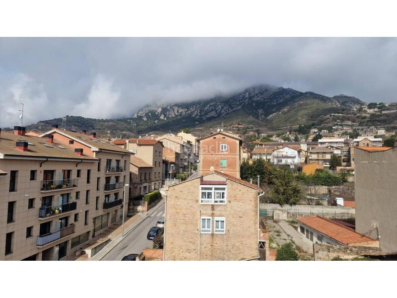 Foto 05f35ca9-8c5e-45d7-82ee-a1ea408590ea. Casa  para reformar en el centro ideal para inversores o para personalizar a tu gusto. en Berga