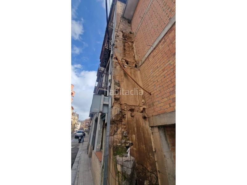 Foto 27d13dcb-e083-49a2-9bd1-b51ddda2f018. Casa  para reformar en el centro ideal para inversores o para personalizar a tu gusto. en Berga