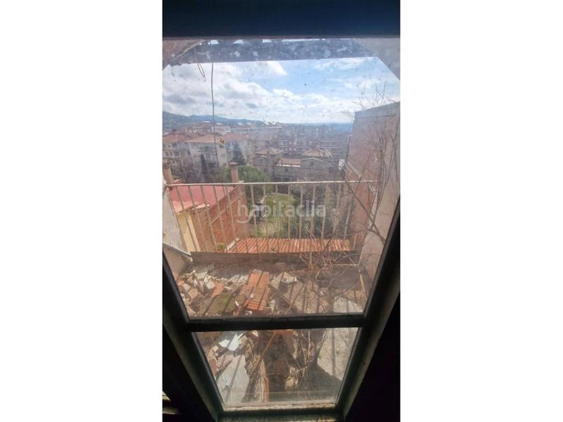 Foto fe910d15-baff-4d5f-8324-7f6b61ac4fdf. Casa  para reformar en el centro ideal para inversores o para personalizar a tu gusto. en Berga