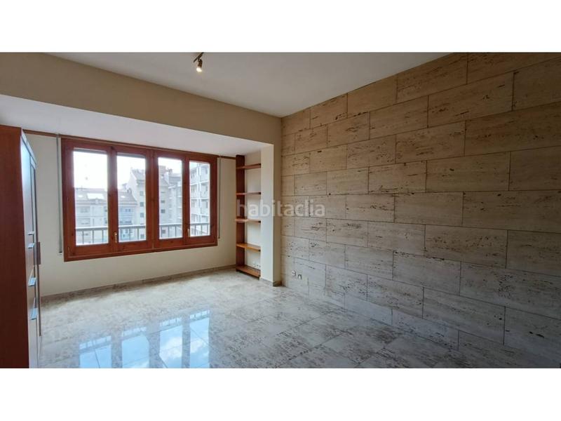Foto 016c8f60-1d41-48e4-8607-c2c4d78a65b1. Piso  en venta en Berga