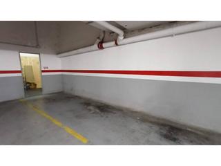 Car parking in Berga. Parking en venta en berga