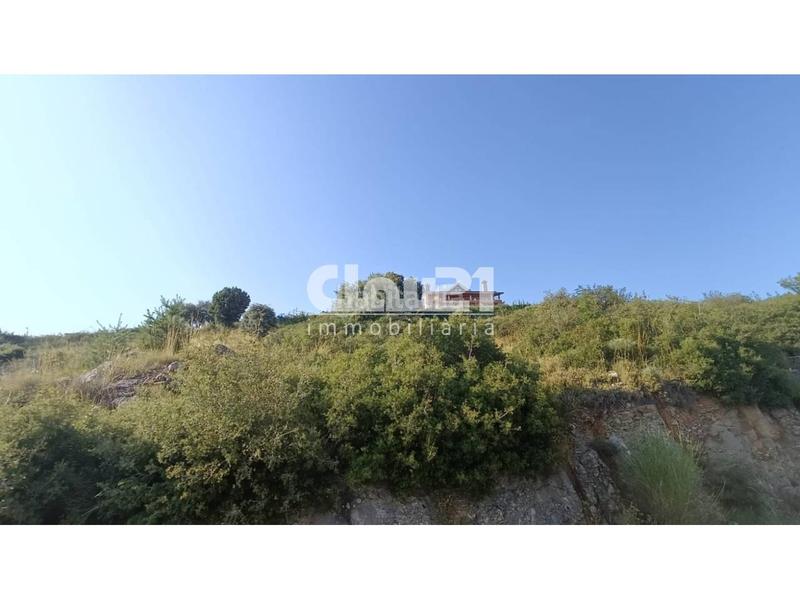 Foto 7d5d4660-64b6-472e-9b5b-61073936bb9d. Wohngrundstück in Berga