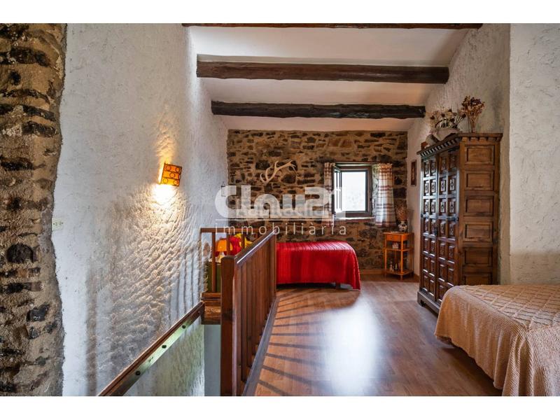 Foto 99d32132-3534-432f-b1c9-d76e1f29c760. Masía masia en venta en Borredà