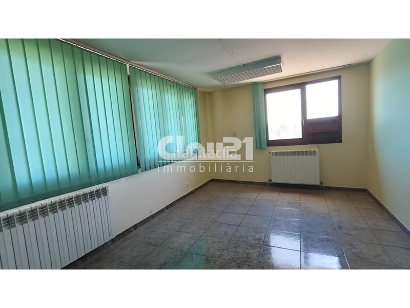 Foto 55bcc124-8dcd-487a-bb8e-025e3f59fd5b. Nave industrial nave comercial en venta ametlla en Casserres