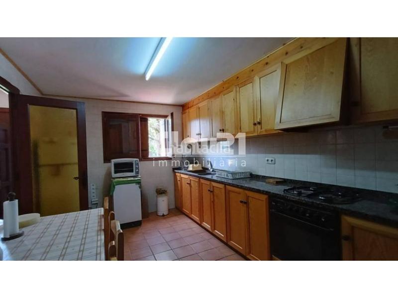 Foto 8ed1c19e-a751-43c4-8c52-6186be573d11. Casa  en venta 25716 en Gósol