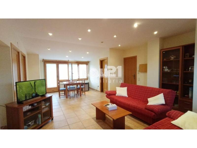 Foto 40796566-4b0f-41c2-8961-eaaa996f6488. Piso  en venta en Avià