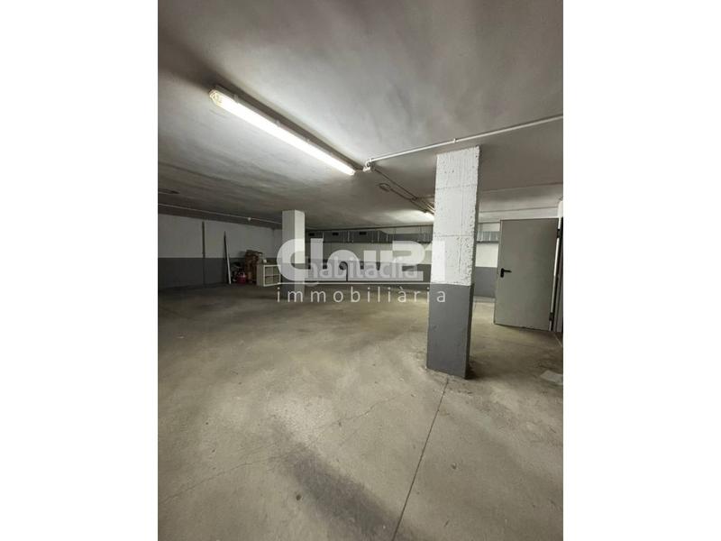 Foto a37fbbf8-1eed-4edc-bde2-d3a00bedc1b2. Parking coche parquing en venta en Berga