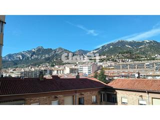 Pis  Santa eulàlia. Piso en venta en berga