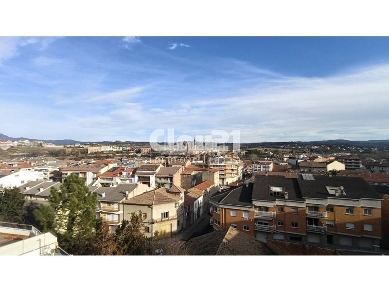 Foto ce9ce4bb-cb66-4a25-ae6b-70d474eb65a9. Dúplex venta de un dúplex en Gironella
