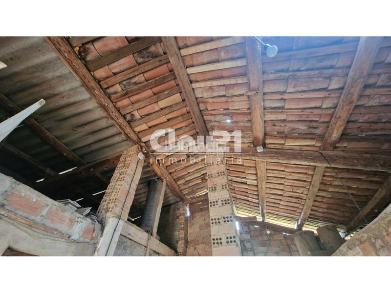 Foto 71ce0176-67ea-4941-949e-cd6072d36a4f. Casa amb calefacció aparcament piscina a Cardona