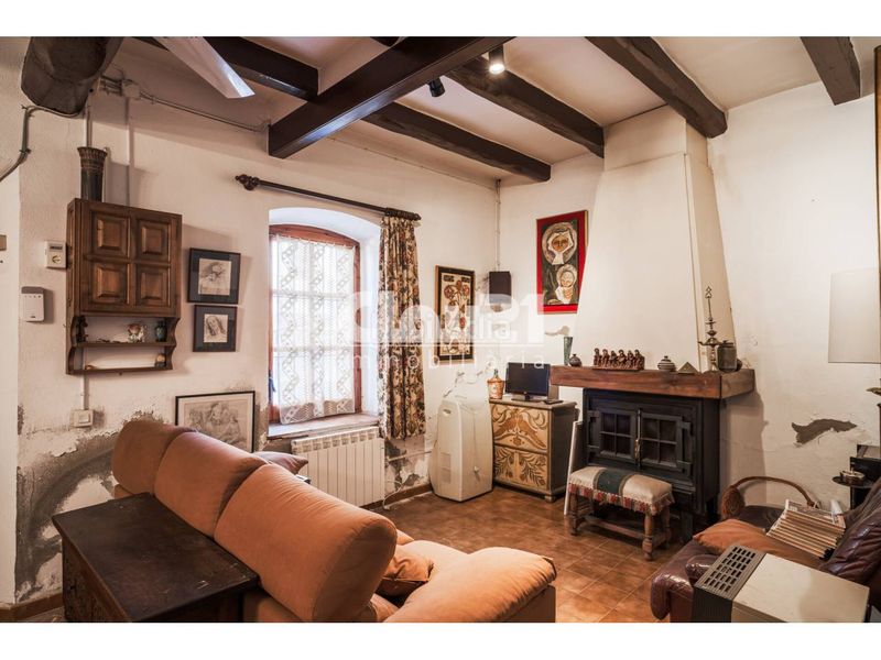 Foto af80d14c-befd-4e23-8b5b-2282f3c29df7. Casa amb calefacció a Puig-reig