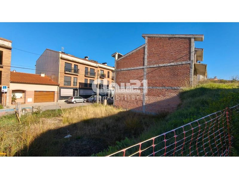 Foto 44f530af-008a-4b62-b983-d65650ed943b. Terreny residencial a Gironella