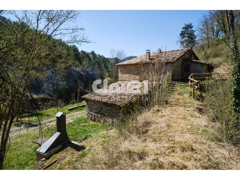Foto 0881ddb5-5f1e-43de-9c82-c8bef522e8f6. Masía molí de dalt masiamolí del s.xv a . una joya única en el berguedà. en Borredà