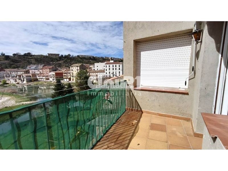 Foto b7551d23-c84e-4f16-b85f-831f2522a95c. Casa a Gironella
