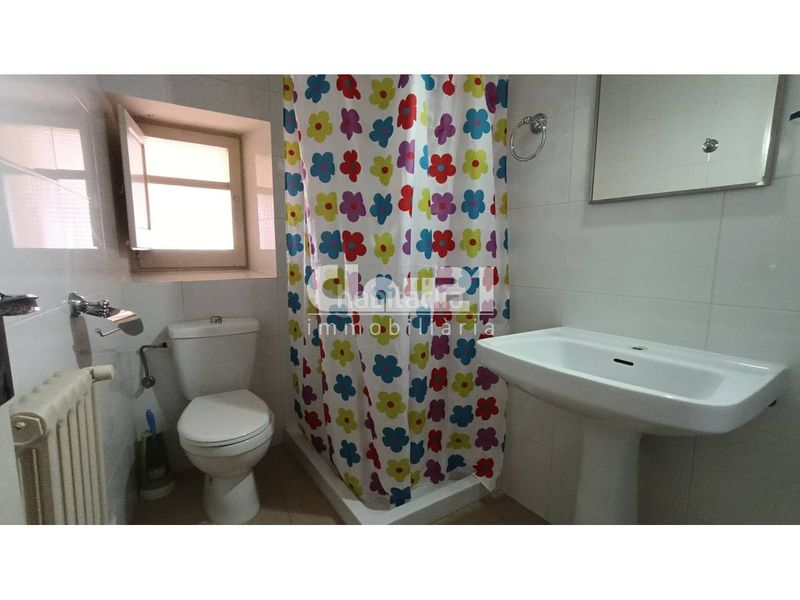 Foto e4a2a95c-53d4-4886-b740-40fb11a976e6. Casa a Gironella