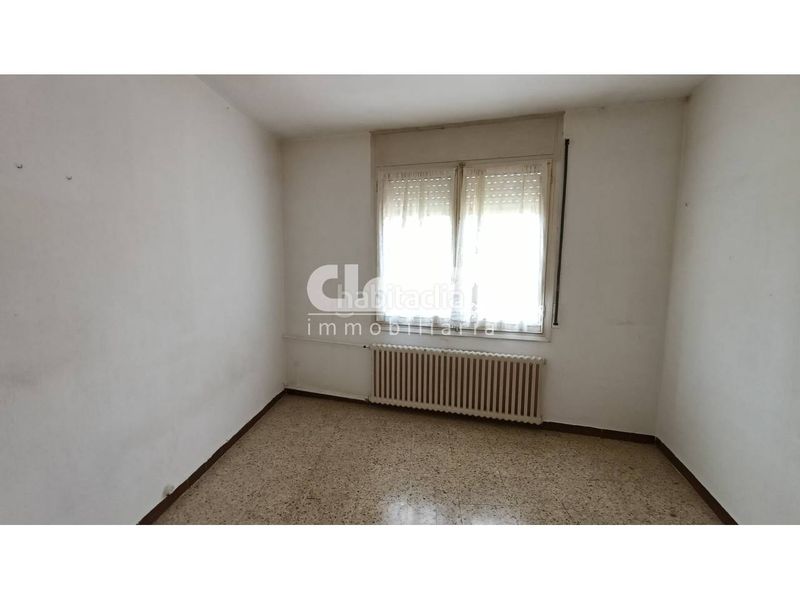 Foto eceda2e0-59f7-4f95-b433-299f632c6382. Casa a Gironella