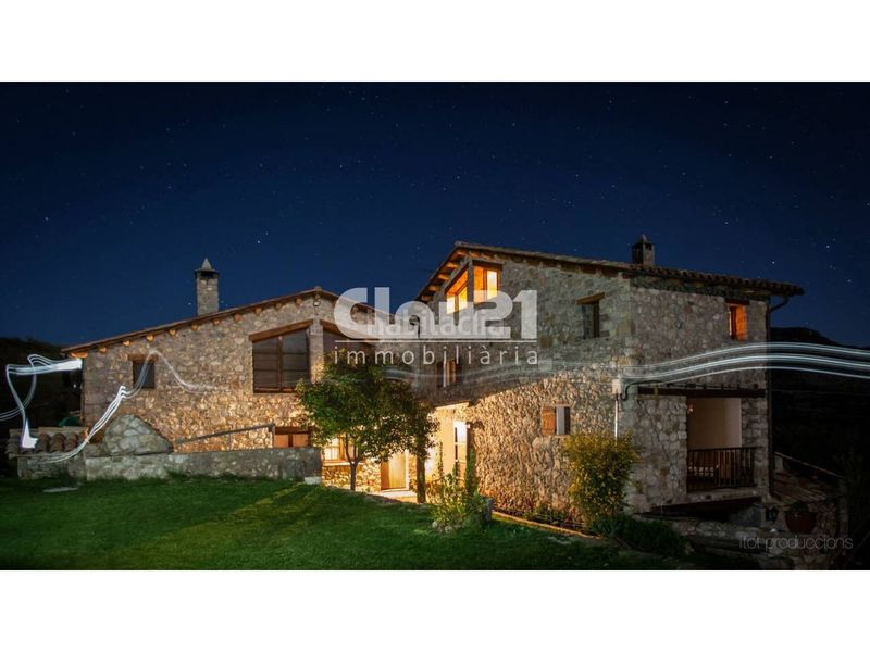 Foto bf2db6bd-0c47-4013-bedc-9e62f691033e. Masia a Saldes