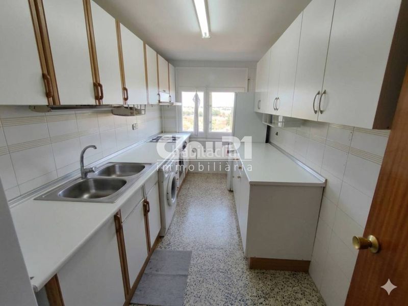 Foto bf5773fb-a337-4a71-85d7-ae77dea6d610. Piso  en Avià