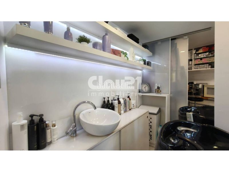 Foto 6a117a88-5ae7-4eeb-94cf-e9923fb885d2. Lloguer local comercial a Berga