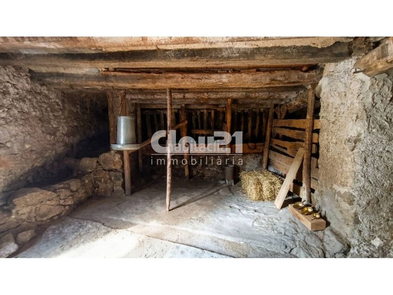 Foto c56fc468-8c88-442f-8226-3f20d25fa9c3. Masia a Gósol