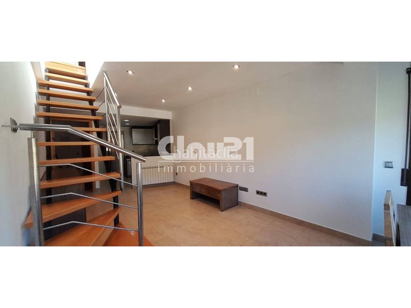 Foto 42a3531c-be09-440d-b7d4-33996ba300bf. Rent duplex with heating parking in Avià
