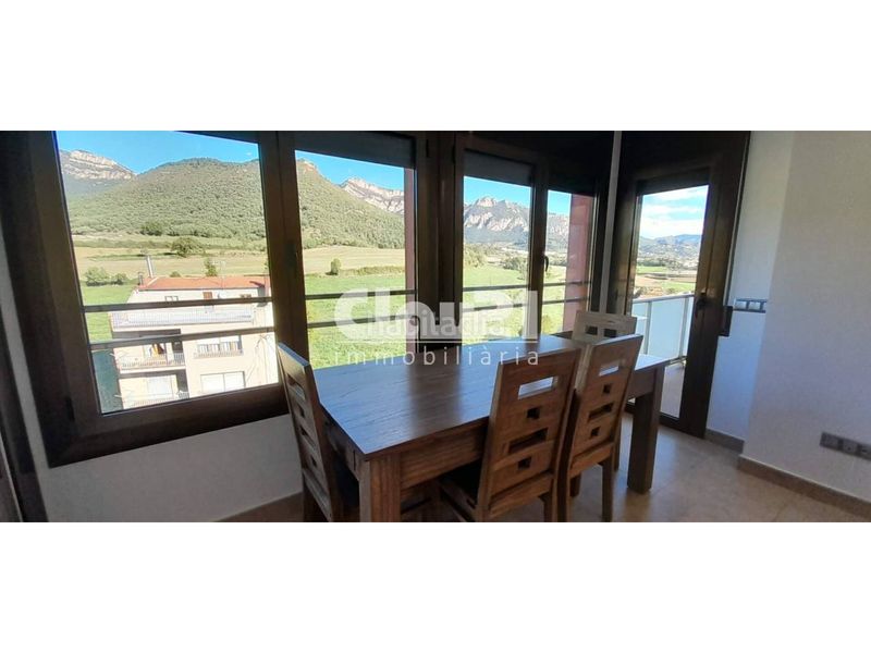 Foto a4756ed5-e413-45aa-b5b3-ee0f8ceda9e2. Rent duplex with heating parking in Avià