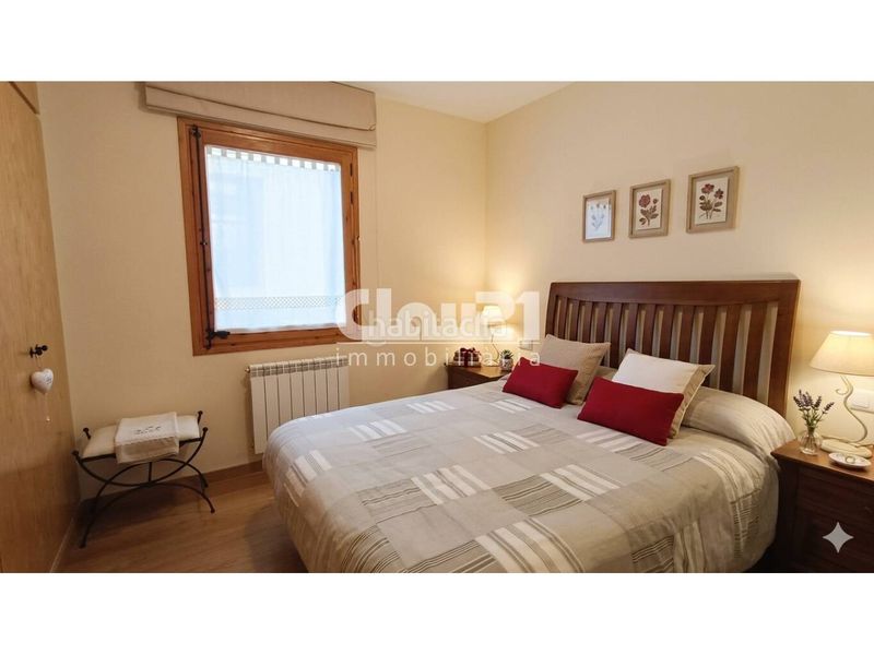 Foto f1b4bb25-df4f-496e-b9e0-6442733785c3. Apartament amb aparcament a Cercs