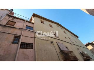 Haus  Calle pompeu fabra. Casa en venta en berga