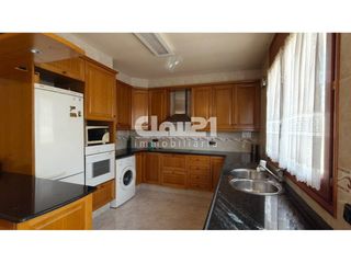 Maison  Calle lleida. Casa en venta en gironella