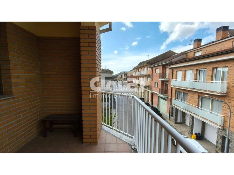 Foto d2135118-bd33-49b5-a3d6-f0fb9989bf7a. Casa amb calefacció aparcament a Gironella