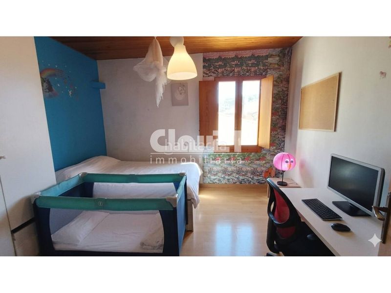 Foto ed72fd7d-cbce-4039-9b77-638bc1ff6e12. Pis amb calefacció a Berga