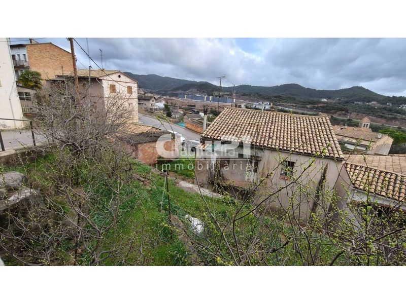 Foto 83b34c6a-d4b7-4322-b9cd-aeb774ebe742. Casa a Puig-reig