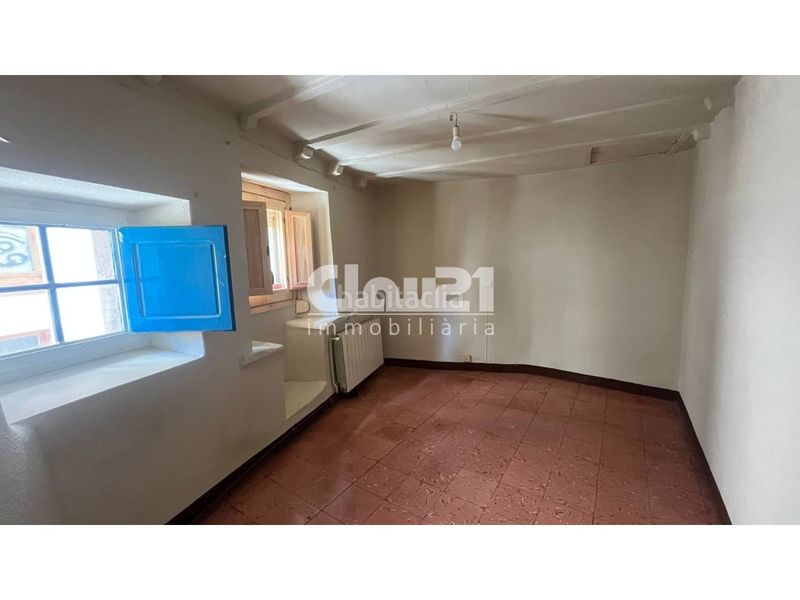 Foto a4ad8fec-a883-464b-b9a7-d9e855838611. Casa amb calefacció a Avià