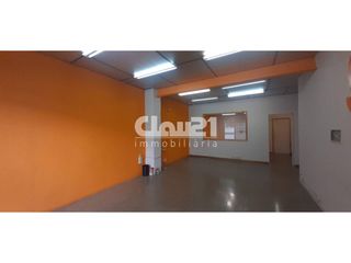 Affitto Locale commerciale  Calle aurora bertrana. Local en venta en berga