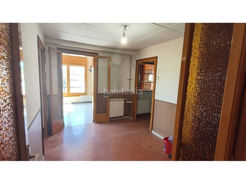 Foto 1af809a5-e4dd-462a-9e9c-5528a65102e3. Casa amb aparcament a Gironella