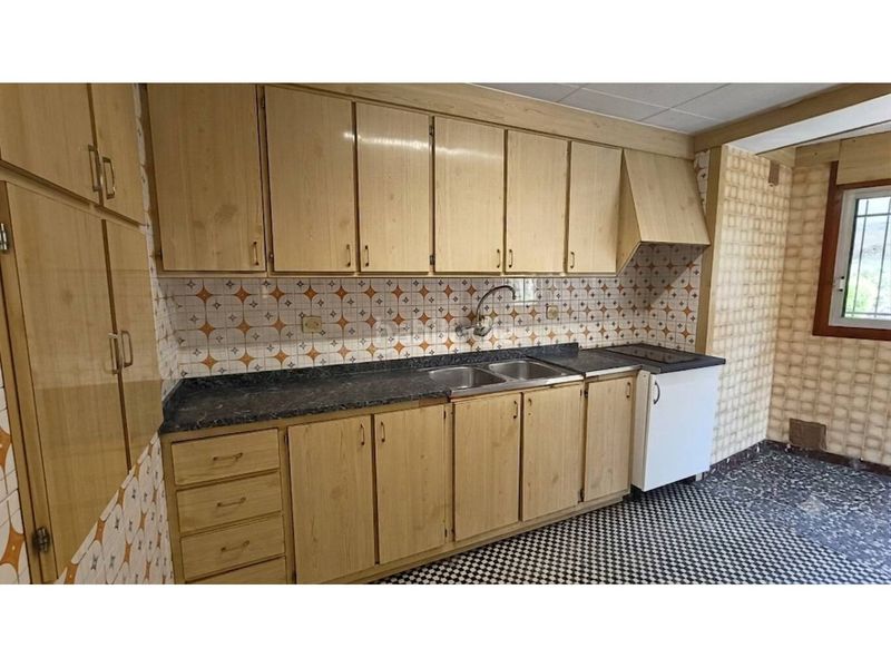 Foto 6fde2c16-c1b4-4a61-a506-3d304a4d3f15. Casa amb aparcament a Gironella