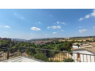 Casa  Calle pedraforca. Casa en venta en gironella