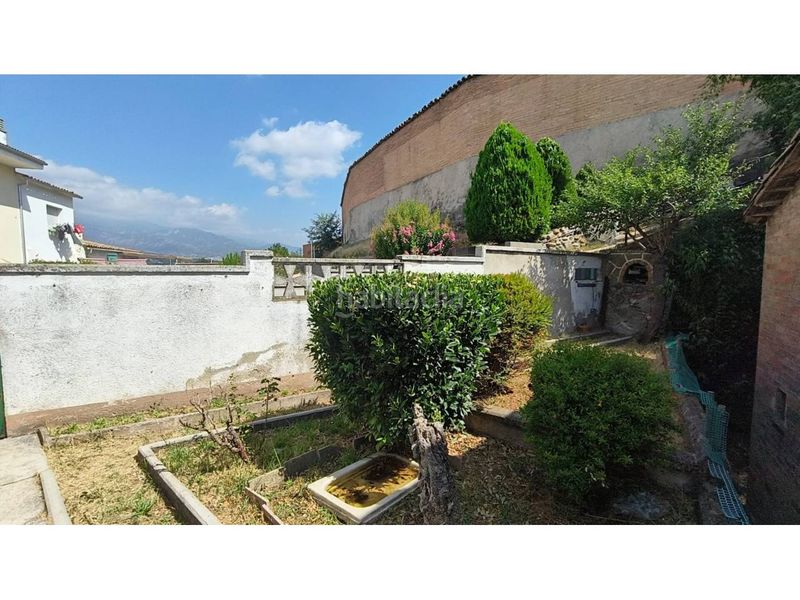Foto f6839207-e643-4c80-87bb-8fb8d020648e. Casa amb aparcament a Gironella
