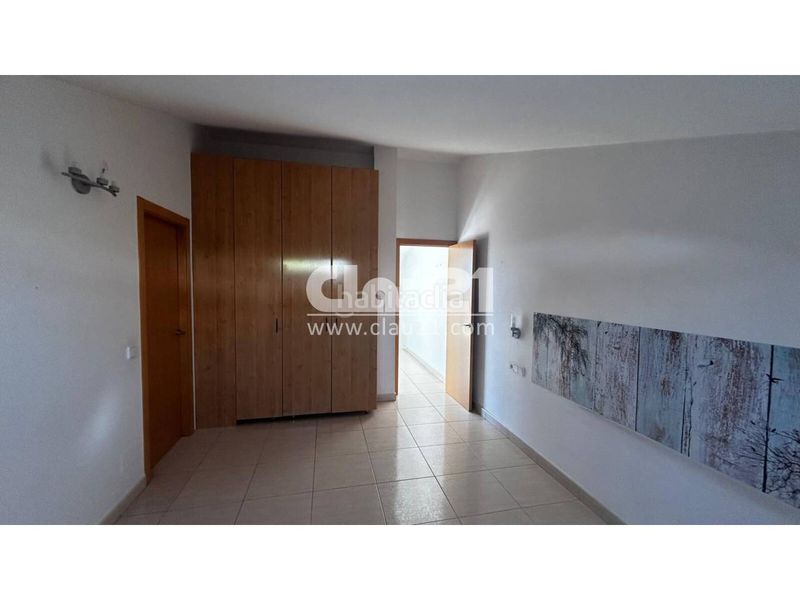 Foto f919c2fd-8950-481f-ab02-0f9a088ac6a6. Dúplex amb calefacció aparcament a Avià