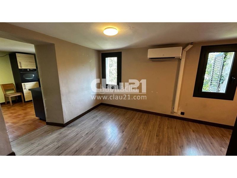 Foto b81241df-6bc3-4b3e-ad39-448eef4a43c8. Casa amb calefacció a Vilada