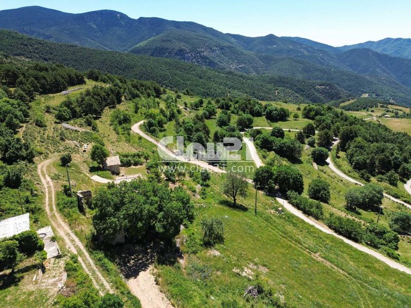 Foto a499e606-6cdf-4a08-add4-02ff5bba0594. Masia a Guixers