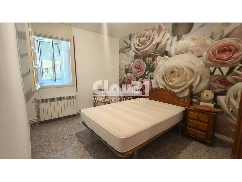 Foto 1e6bb6eb-7bdd-43fc-a619-075423318f3d. Rent flat with heating in Cercs